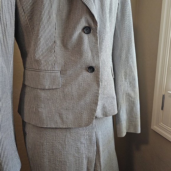 Blue and White stripped suit set - Picture 3 of 8